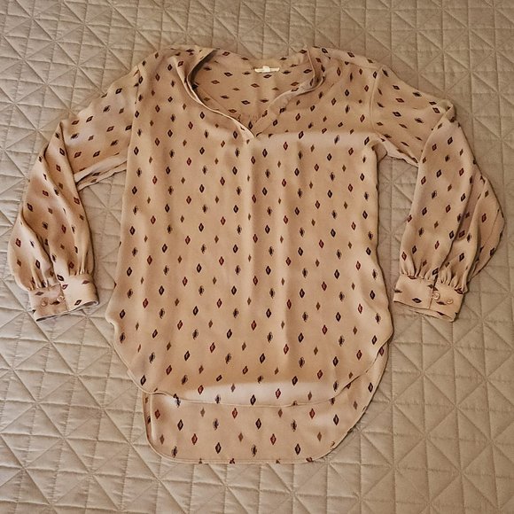 BUNDLE: 2 Medium Maurices Dress Shirts - Picture 2 of 7